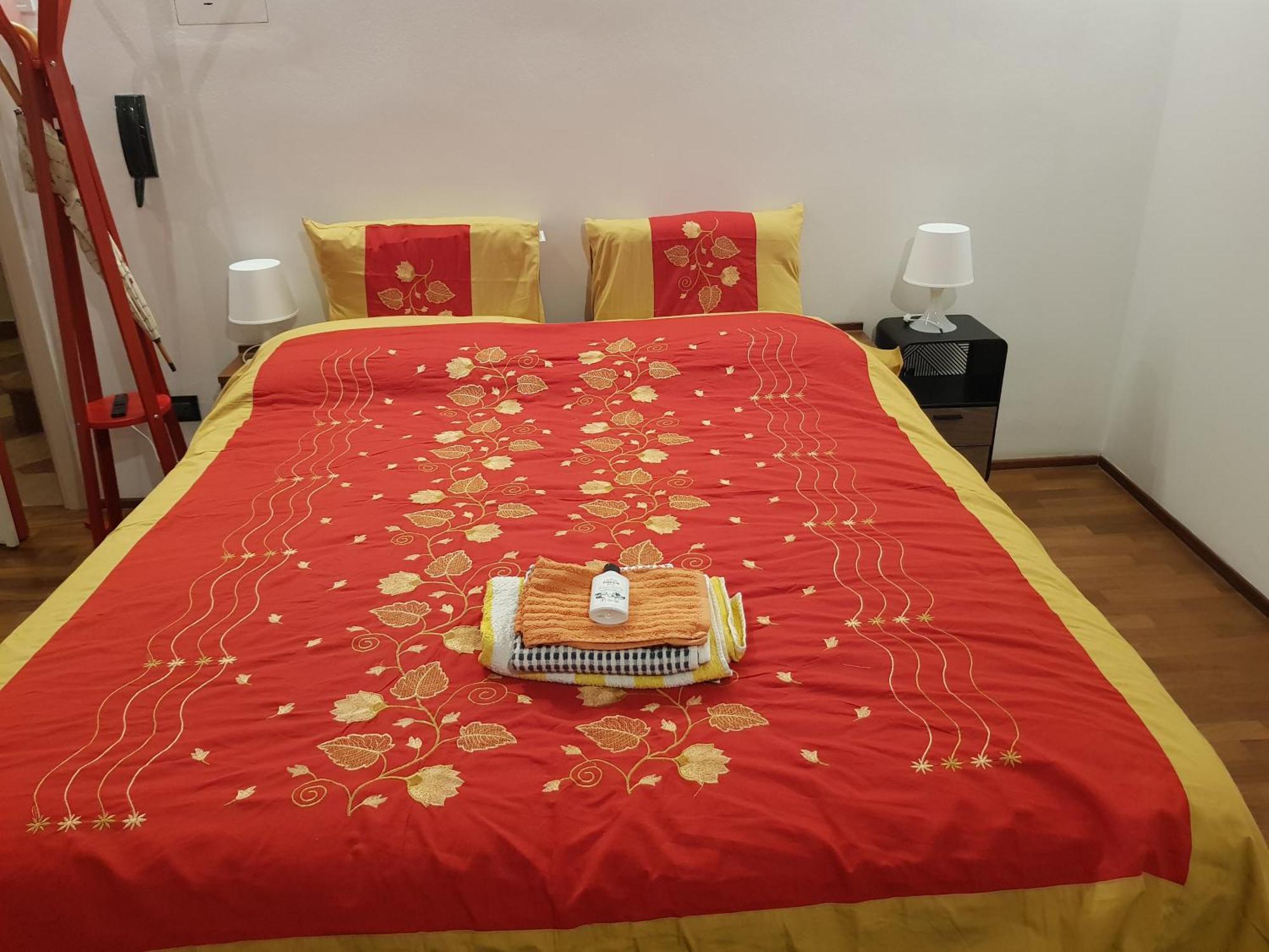 Monolocale Sui Tetti Di Bologna - Via Indipendenza Appartement Buitenkant foto