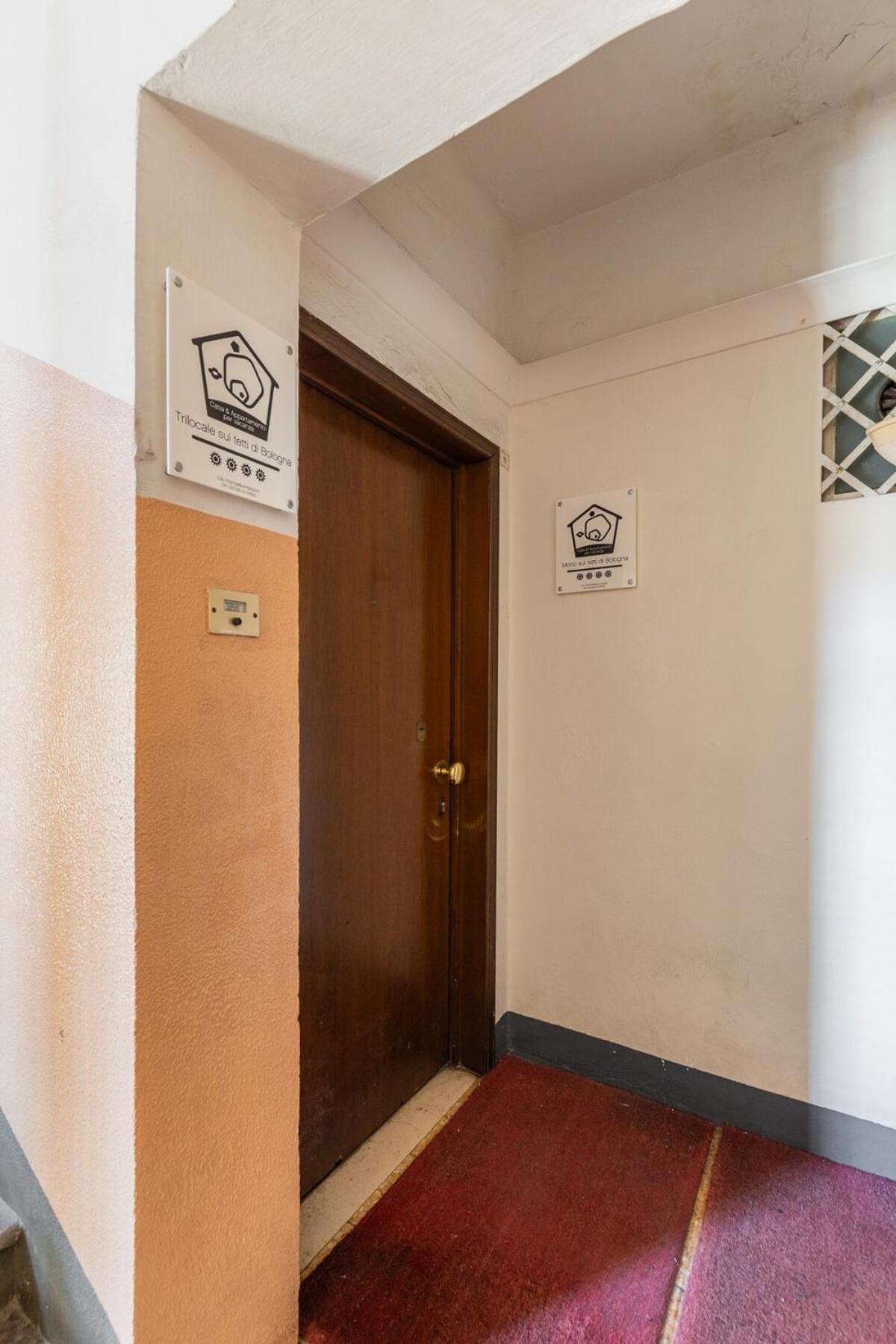 Monolocale Sui Tetti Di Bologna - Via Indipendenza Appartement Buitenkant foto
