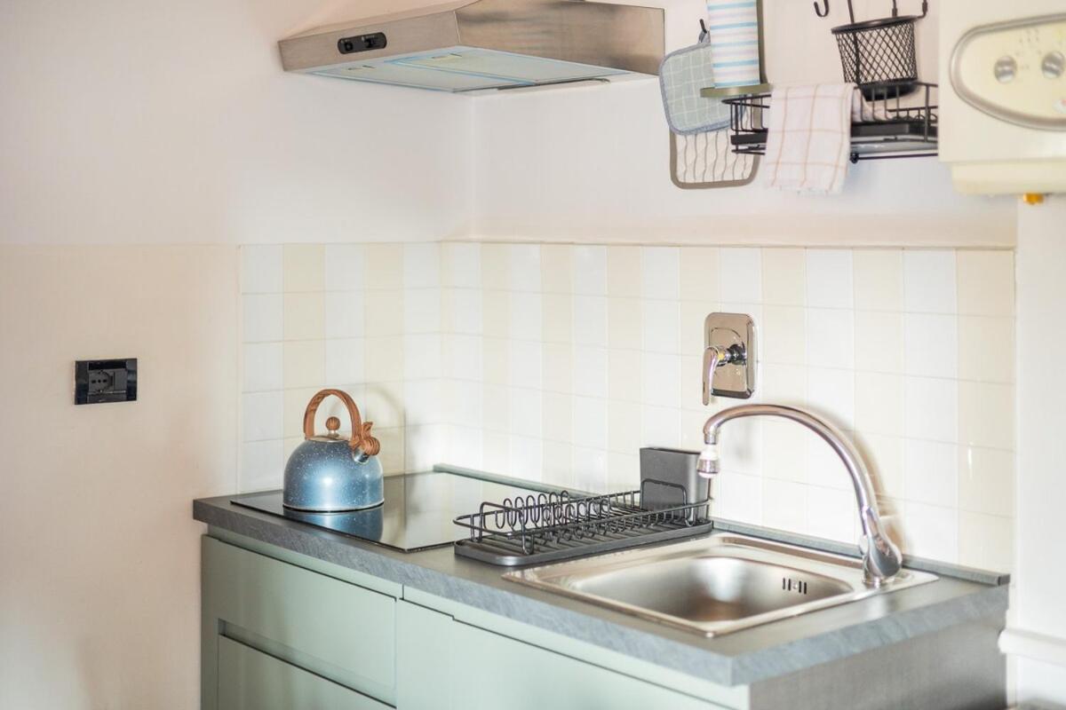 Monolocale Sui Tetti Di Bologna - Via Indipendenza Appartement Buitenkant foto