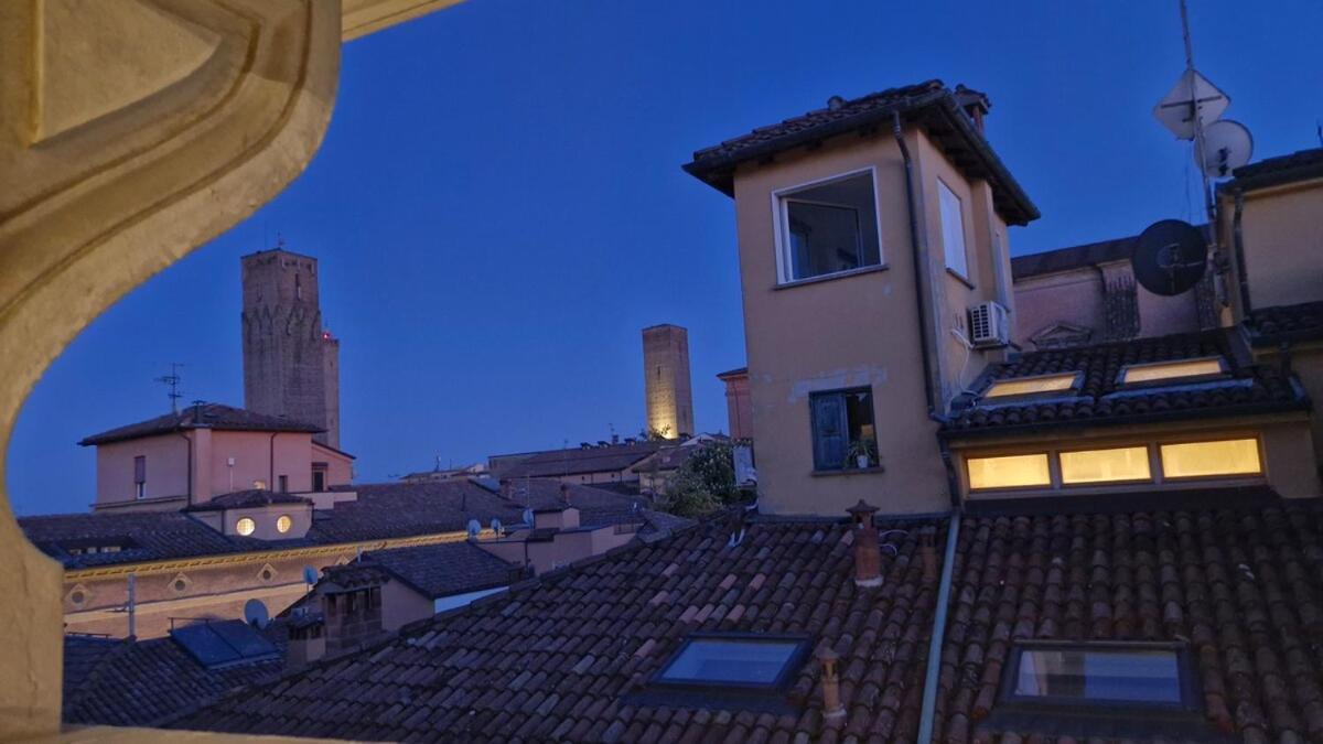Monolocale Sui Tetti Di Bologna - Via Indipendenza Appartement Buitenkant foto