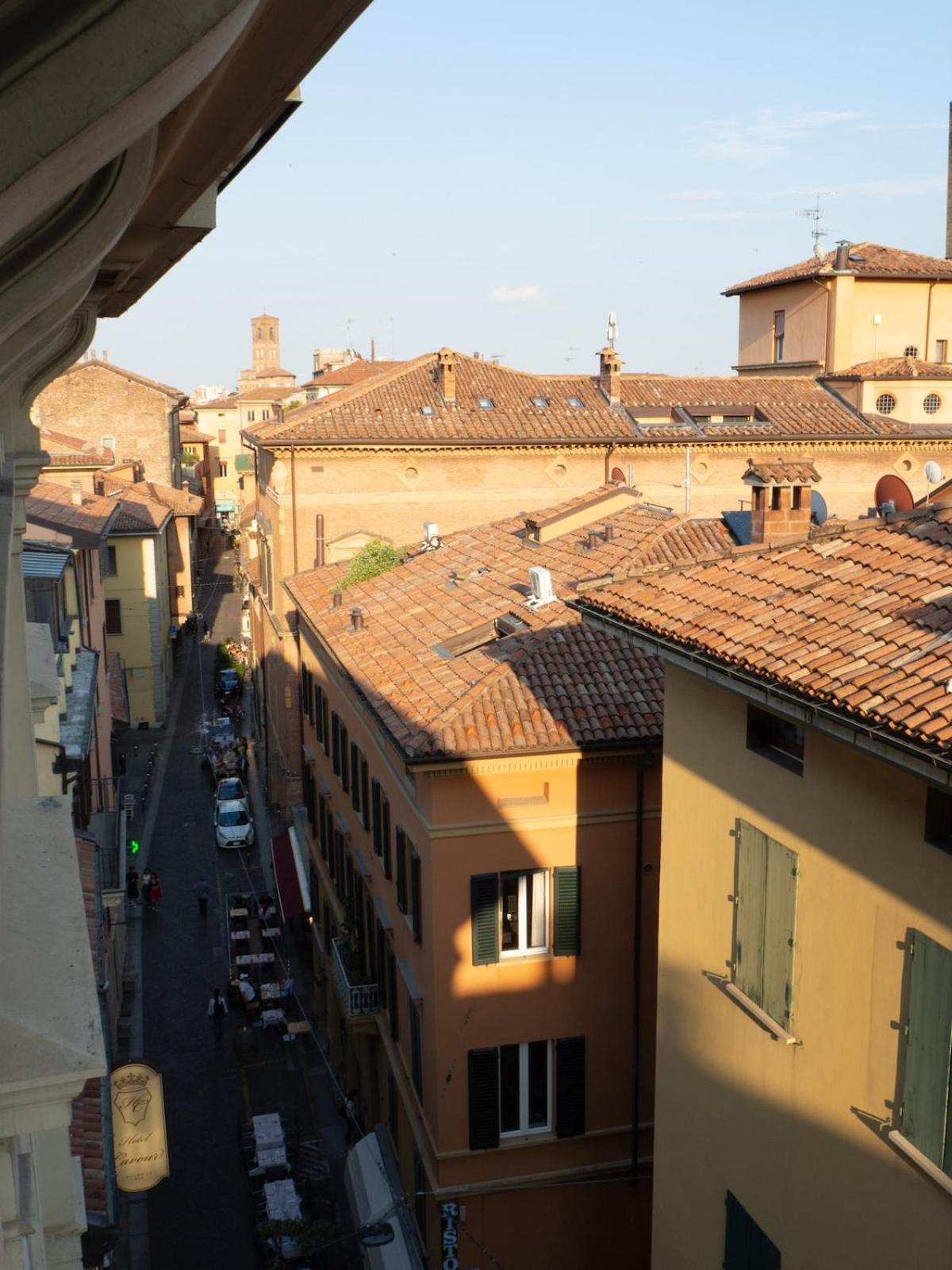 Monolocale Sui Tetti Di Bologna - Via Indipendenza Appartement Buitenkant foto