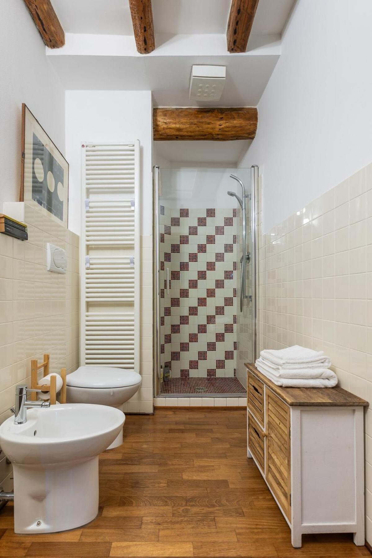 Monolocale Sui Tetti Di Bologna - Via Indipendenza Appartement Buitenkant foto